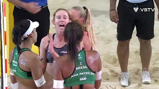 Kelly_Cheng_Successful_Blocks_Leader_in_Hughes/Cheng_vs._Ana_Patricia/Duda_-_Top_Successful_Blocks_10221548